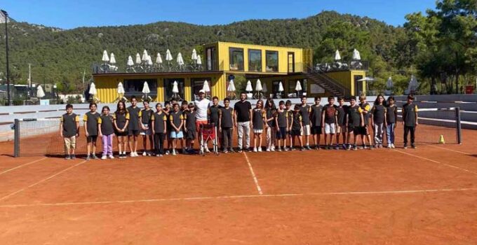 Kemer bölge okulları, tenis ile buluşacak