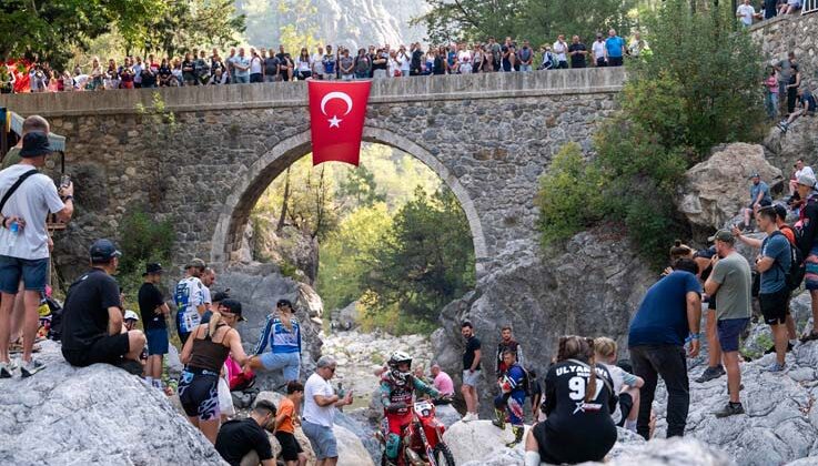 Sea To Sky’ı zirvede tamamlayan Alman sporcu Manuel Lettenbichler oldu