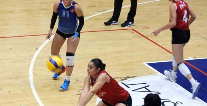 Kepez Belediyespor Kulübü Voleybol Takımı evinde galip