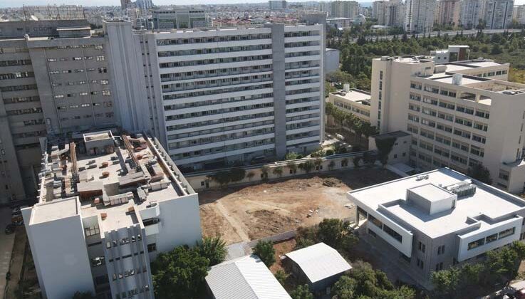 Akdeniz Üniversitesi Hastanesi’ne çocuk acil, ameliyathane ve yoğun bakım binası yapılacak