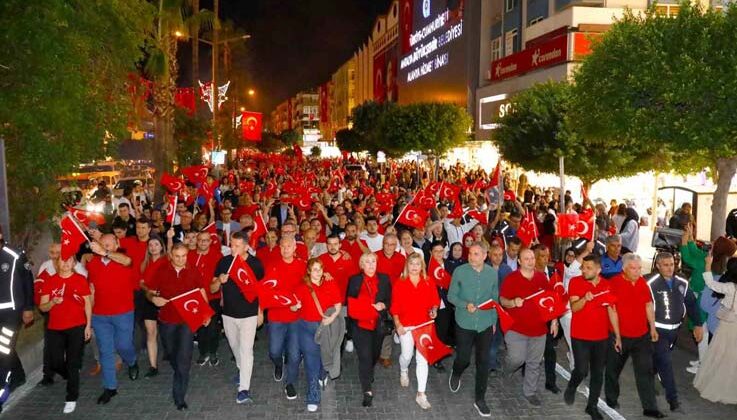 Alanya’da Cumhuriyet Bayramı’na büyük ilgi