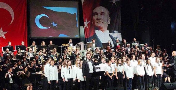 Kemer’de geleceğin müzisyenlerinden konser