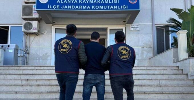 Antalya’da son 3 günde 184 aranan şahıs yakalandı