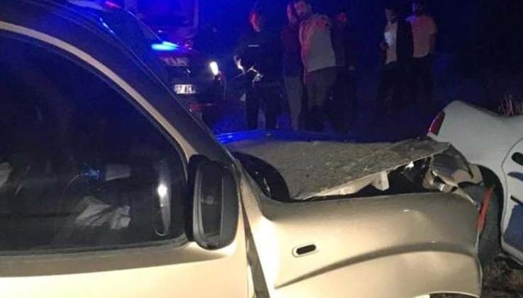 Gazipaşa-Anamur yolunda iki otomobil kafa kafaya çarpıştı: 1 ölü, 1’i ağır 4 yaralı