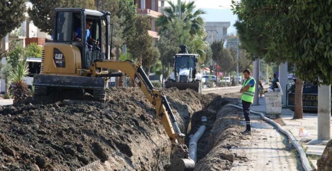 Kınık ve Ova’da 40 yıllık içme suyu hattı yenileniyor