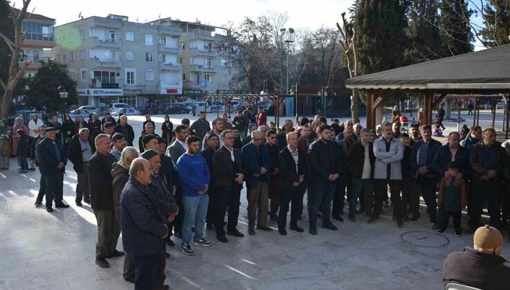 Korkutelili hafızlar umre ile ödüllendirildi